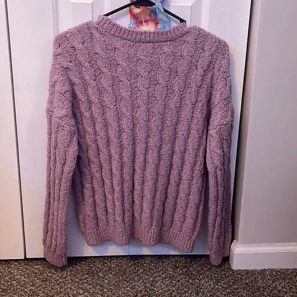 pink/purple abercrombie sweater - Picture 2 of 4